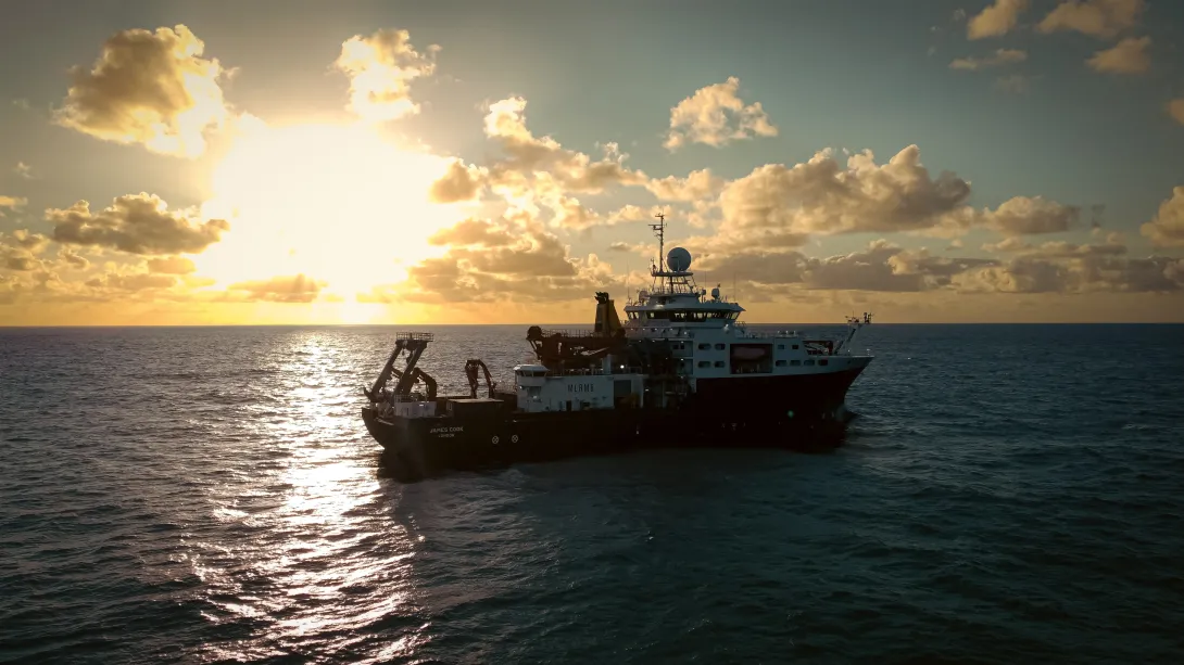 RRS James Cook